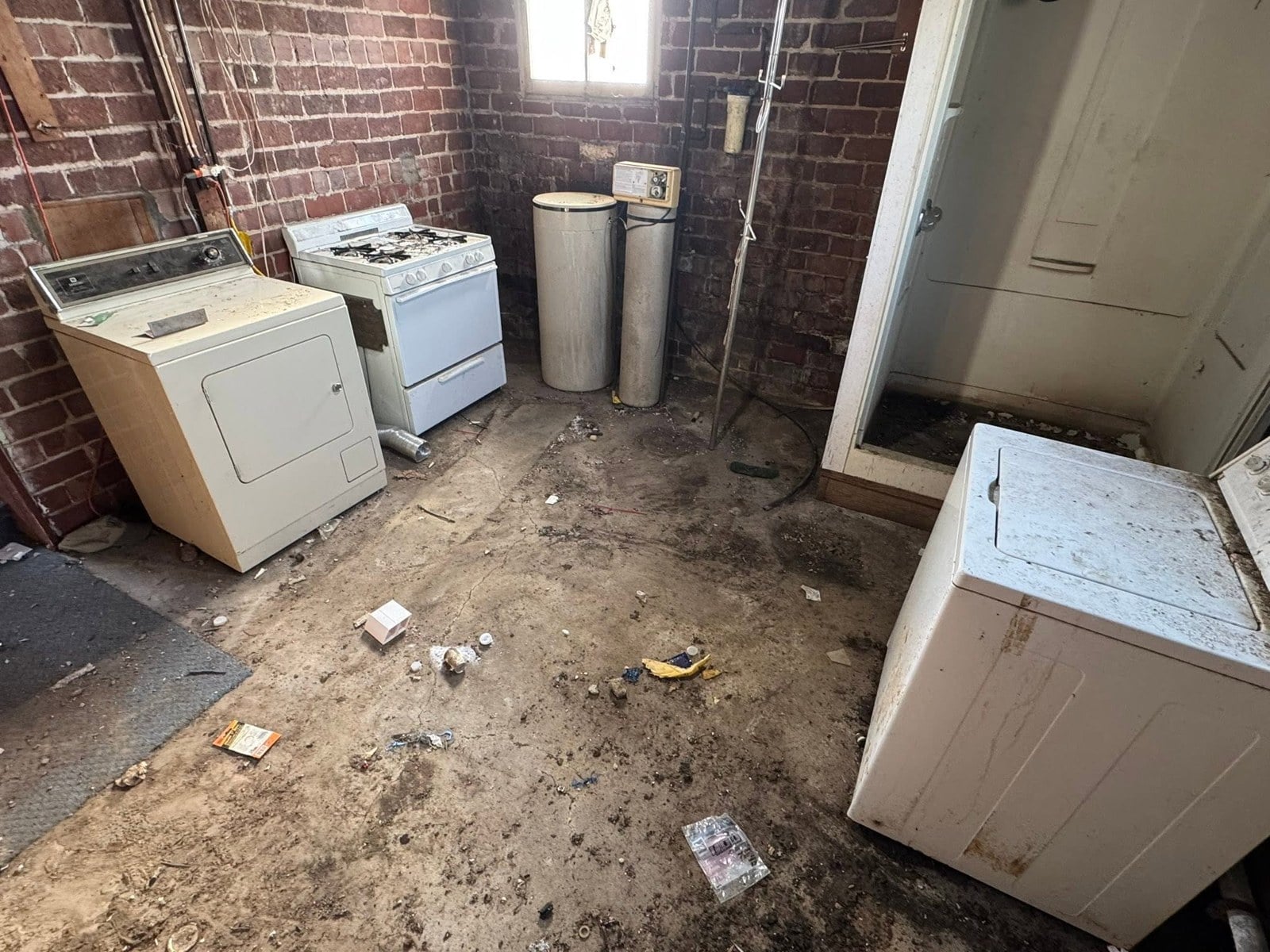 Appliance removal and recycling by L&J's Junk Removal, Central Illinois