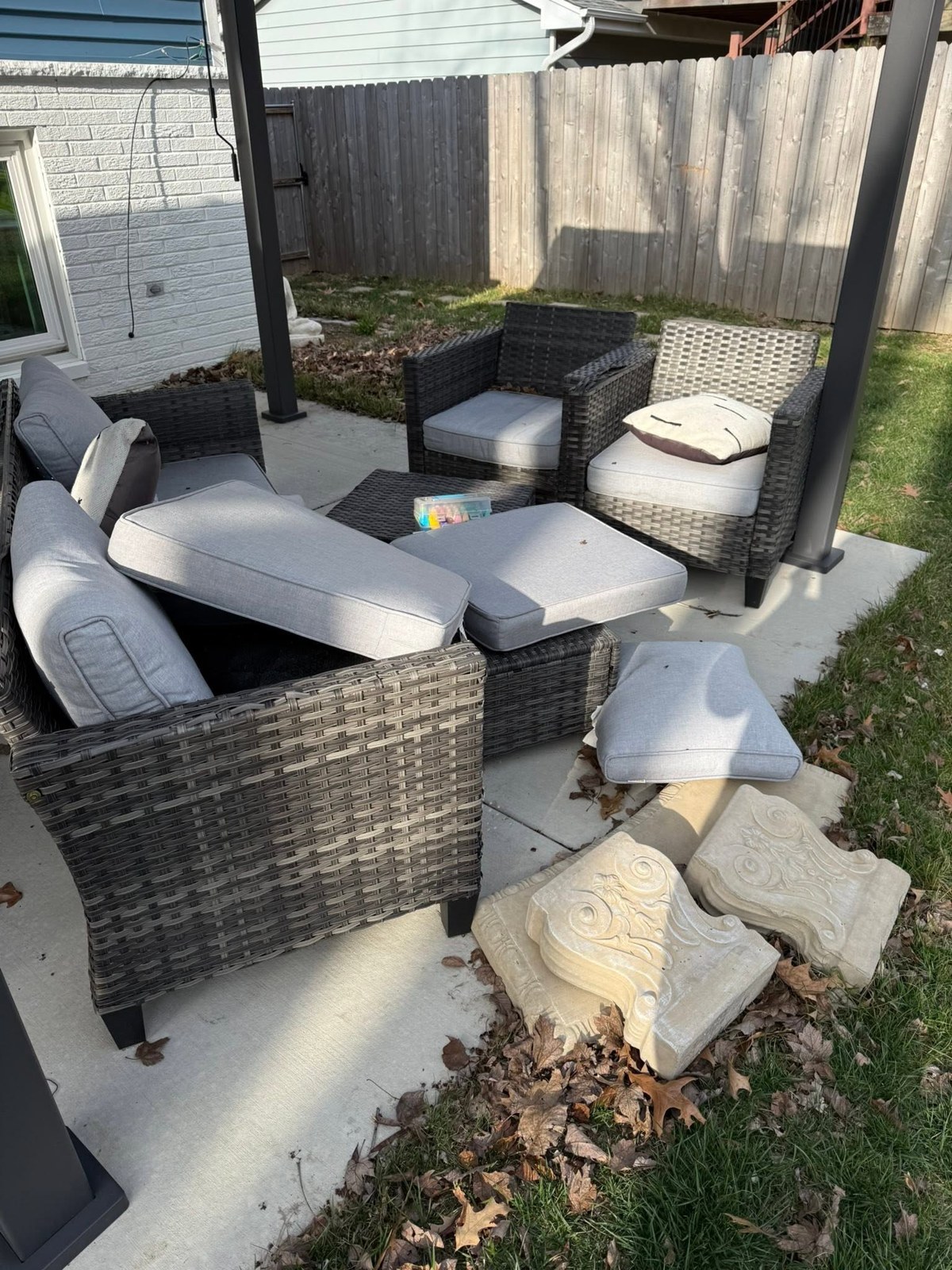 Patio furniture and outdoor junk by L&J's Junk Removal, Central Illinois